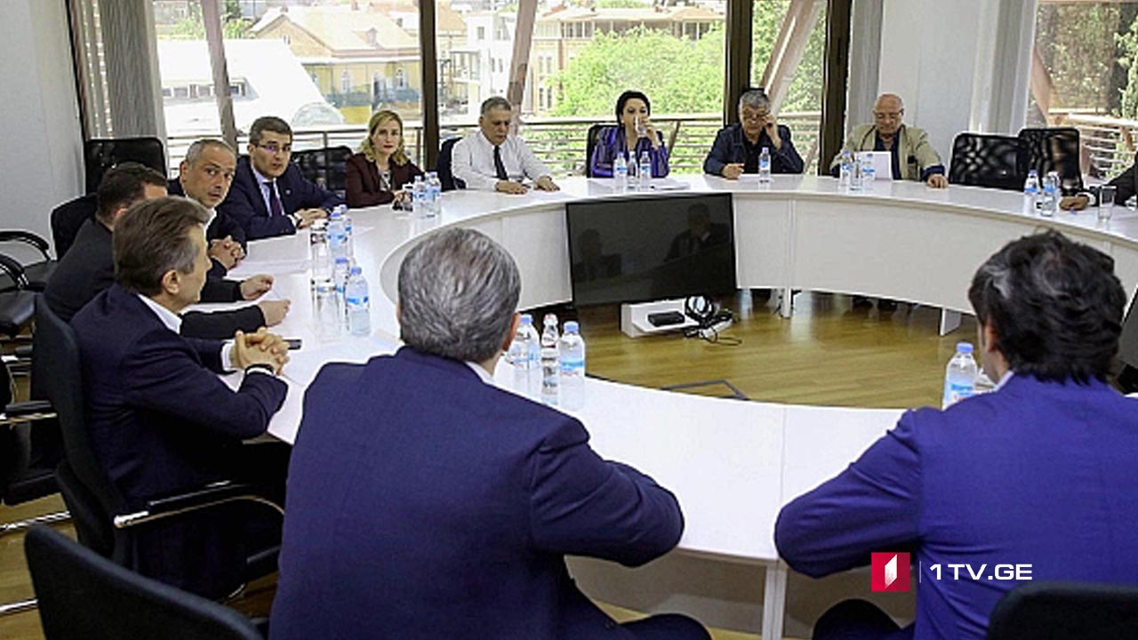 პოლიტსაბჭოს ახალი შემადგენლობა