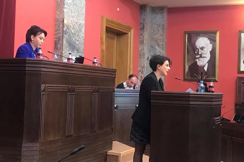 Натия Мезвришвили юридион комитетæн хæцæнгарзыл контролы фæкарзы фæдыл ивæндзинæдтæ бавдисдзæн