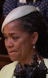 4C6D2C9F00000578-5748403-Meghan_s_mother_Doria_Ragland_who_teh_star_calls_her_rock_was_in-a-163_1526750539455