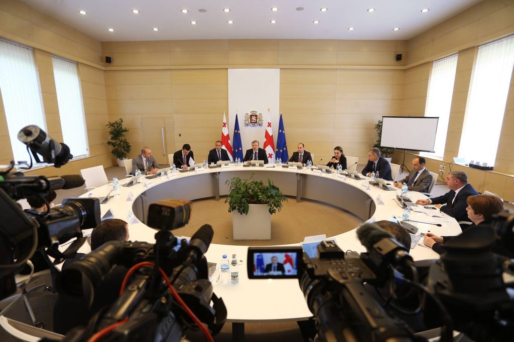 მთავრობამ ოჯახში ძალადობისა და ქალთა მიმართ ძალადობის შესახებ კანონპროექტი დაამტკიცა