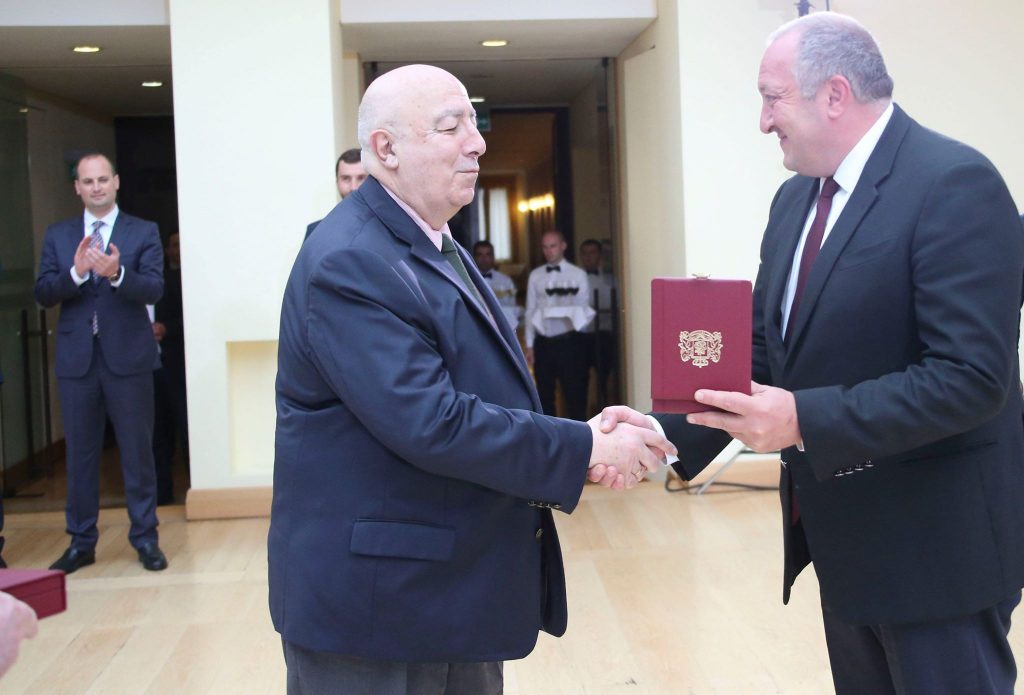 პრეზიდენტმა ირაკლი მენაღარიშვილი და თედო ჯაფარიძე ბრწყინვალების საპრეზიდენტო ორდენით დააჯილდოვა