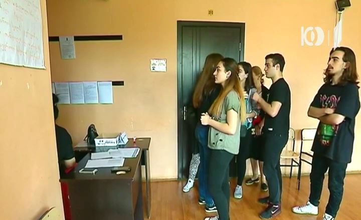 სკოლის დამამთავრებელი გამოცდების პირველი დღე დასრულდა