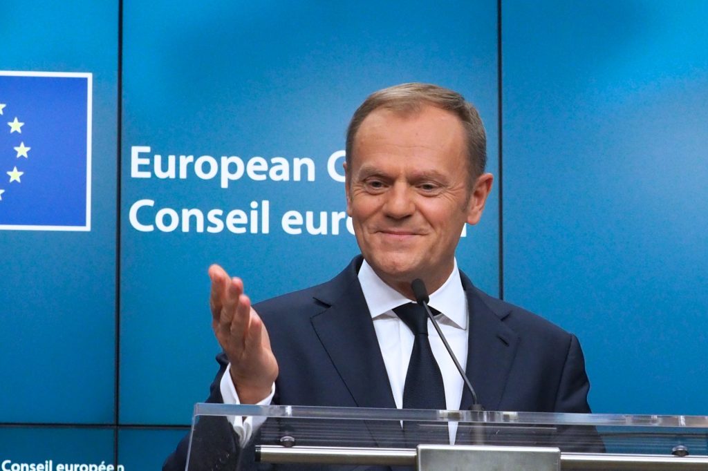 ევროკავშირის სამიტზე ლიდერები საიმიგრაციო კრიზისთან დაკავშირებით ერთობლივ პოლიტიკაზე შეთანხმდნენ