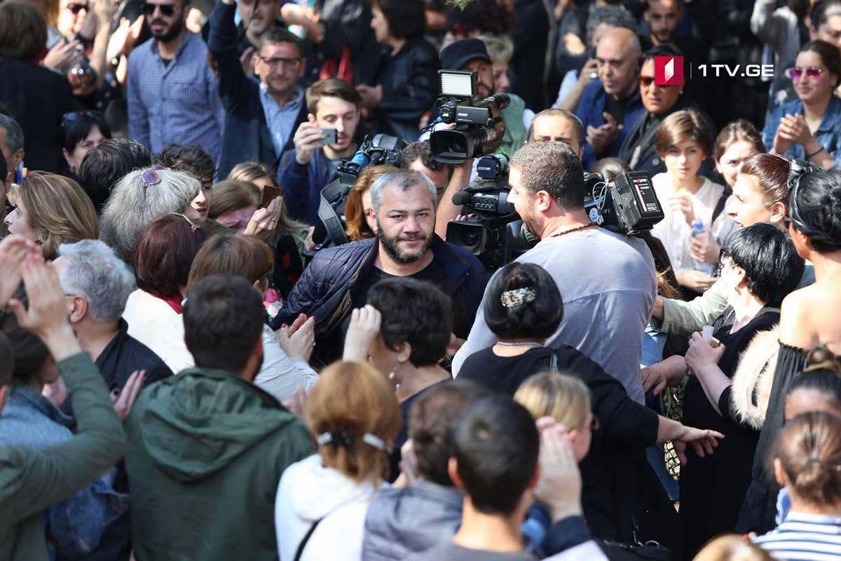 ზაზა სარალიძე ვაკის პარკში მიმდინარე აქციაზე მივიდა