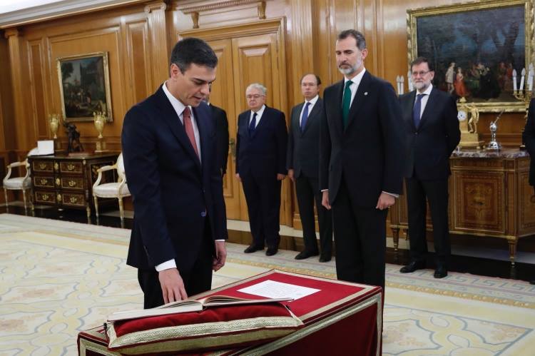 პედრო სანჩესის მთავრობა - ესპანეთის ახალ მინისტრთა კაბინეტში 11 ქალი და 6 კაცია