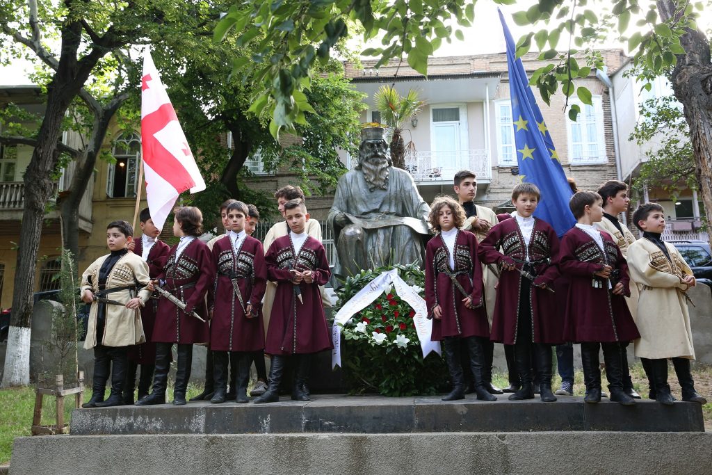 გაბაშვილის ბაღში სულხან საბა ორბელიანის დაბადებიდან 360 წლის იუბილეს აღსანიშნავი ღონისძიება გაიმართა