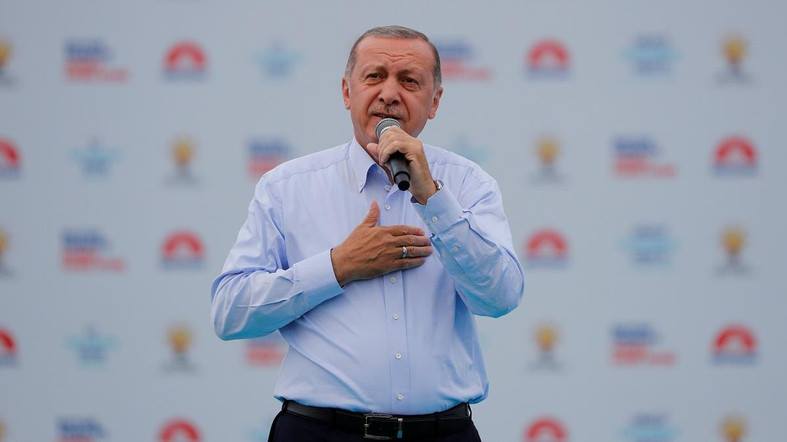 Rəcəb Tayyib Ərdoğan - Qərb Ərdoğanın hökumətinin dağılmasını görmək istəyir