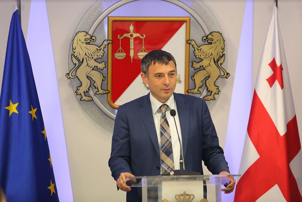 ტაქსის მძღოლებს საშუალება ექნებათ, მიკრომეწარმეებად დარეგისტრირდნენ
