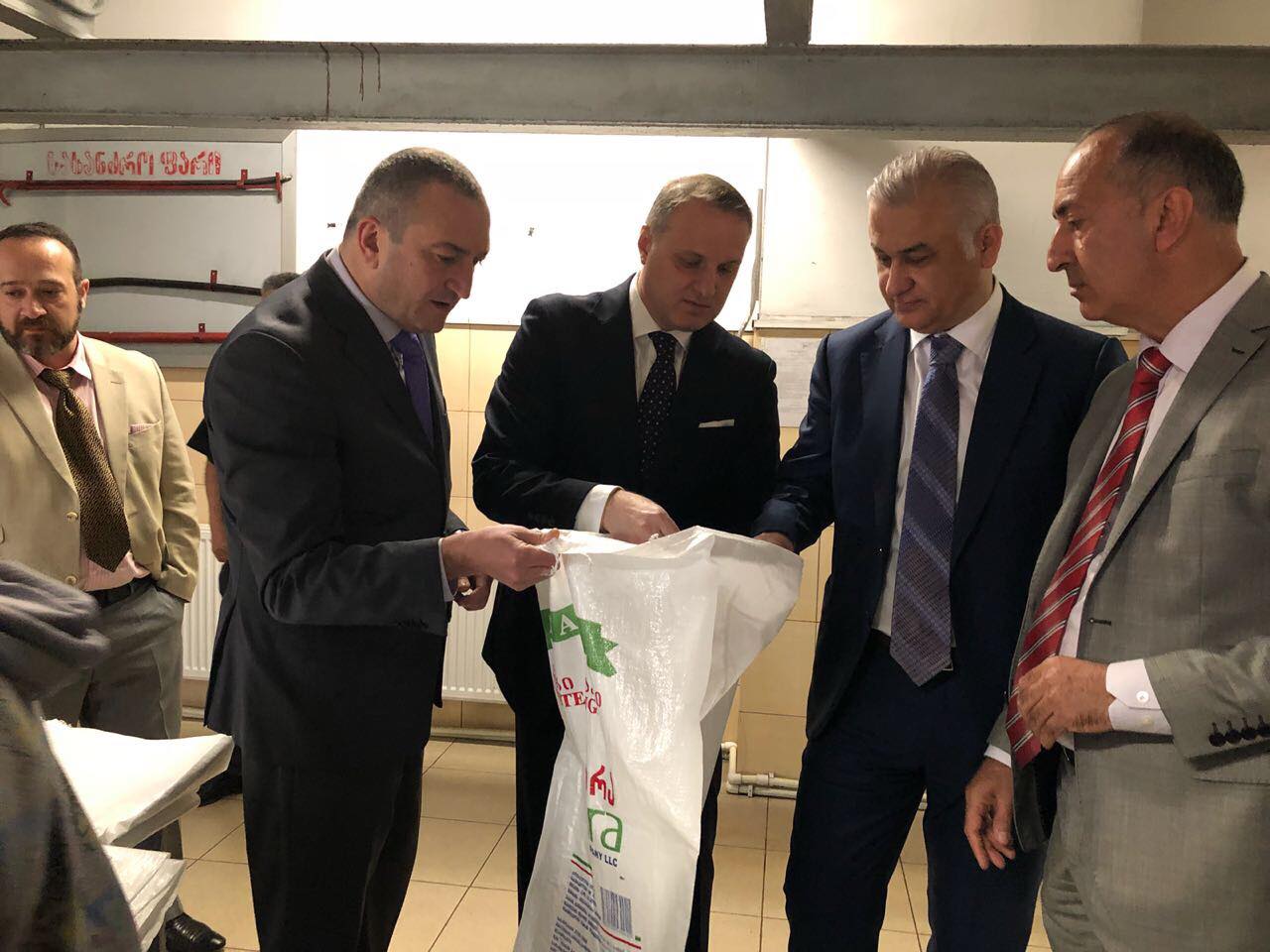 ექვს თვიანი კონსერვაციის შემდეგ, აგარის შაქრის ქარხანაში მუშაობა სრული დატვირთვით განახლდა