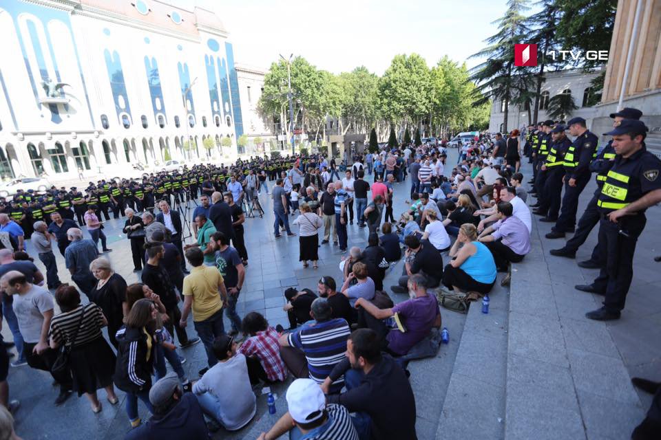 Developments at Rustaveli Avenue - Planned rally not resumed yet [Photo]