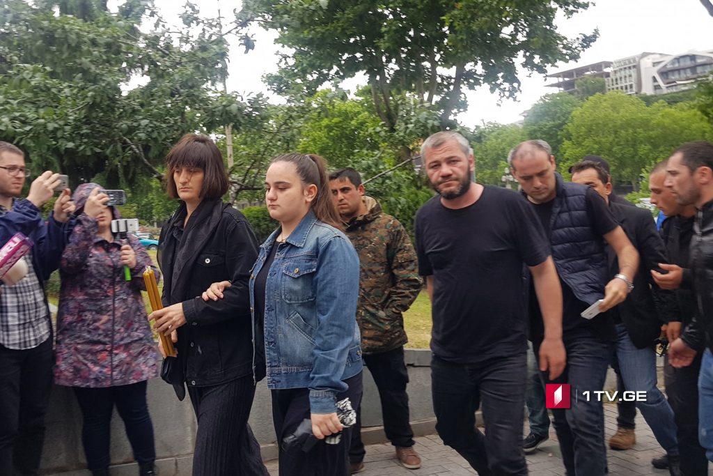 ზაზა სარალიძე საპატრიარქოში მეუღლესთან და შვილთან ერთად მივიდა