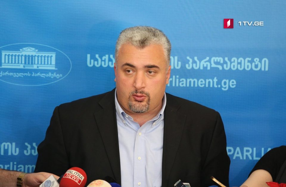 სერგი კაპანაძე - ხელისუფლება არჩევნებში დამარცხების შედეგად შეშფოთდა და ახლა ცდილობენ, საზოგადოებას მოაჩვენონ, რომ რაღაც პრობლემებს გადაჭრიან