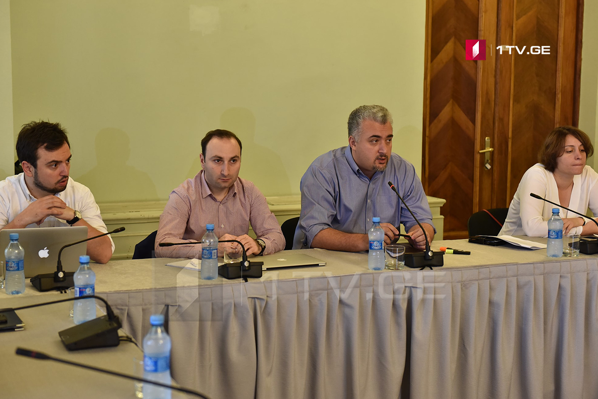 ხორავას ქუჩაზე მკვლელობის საქმის საგამოძიებო კომისია დღეს მოწმე მ.კ-ს ძმას გამოკითხავს