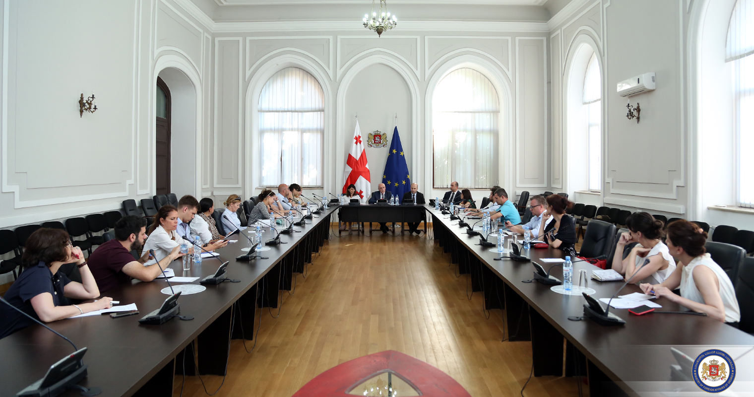 დავით ზალკალიანმა ევროპელ ჟურნალისტებს საქართველოს საგარეო პოლიტიკურ საკითხებსა და ოკუპირებულ რეგიონებში არსებულ ვითარებაზე მიაწოდა ინფორმაცია