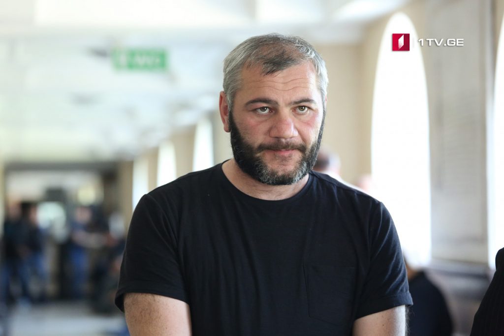 ზაზა სარალიძე პოლიციელებს - კბილები გაქვთ ჩასამტვრევი