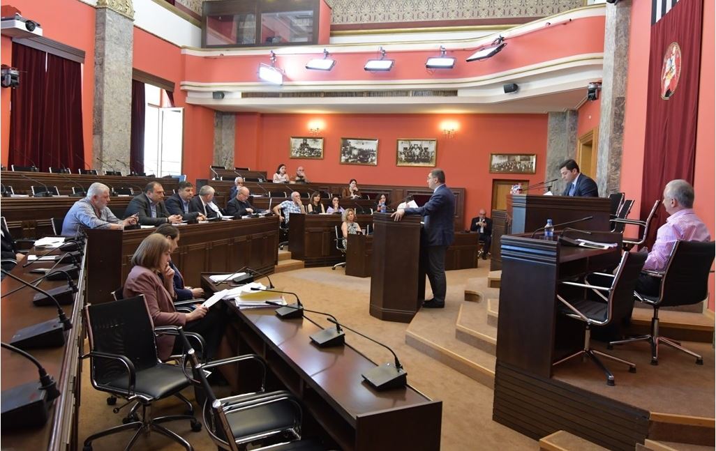 რეგიონული პოლიტიკის კომიტეტი სახელმწიფო შიდა ფინანსური კონტროლის რეფორმის შესახებ ფინანსთა სამინისტრო ანგარიშს მოისმენს