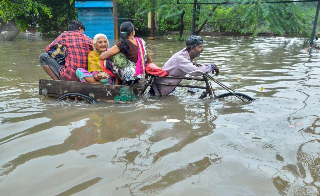 ინდოეთში მუსონური წვიმის შედეგად 58 ადამიანი დაიღუპა