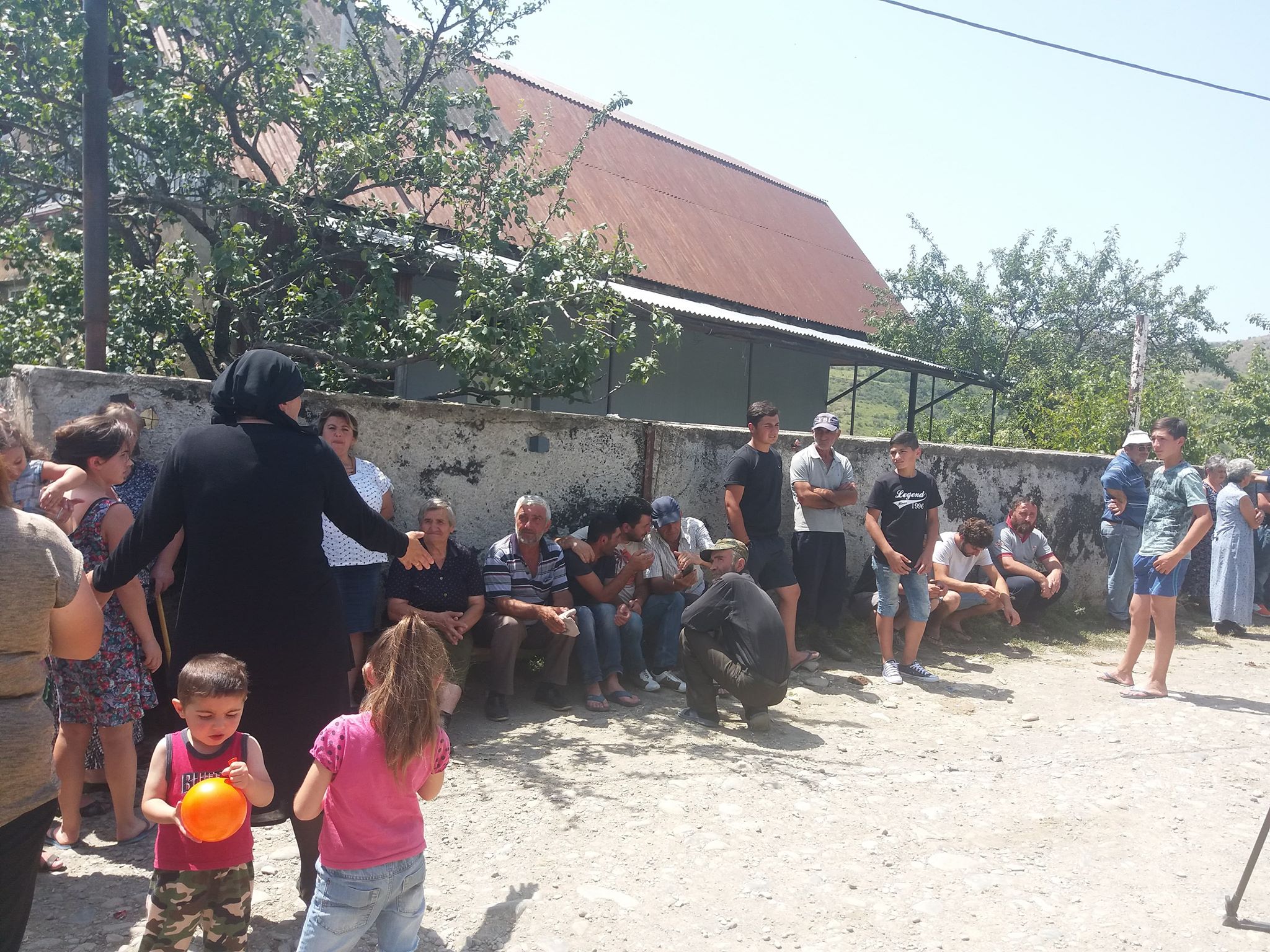 სოფელ წინუბნის მოსახლეობა ინფრასტრუქტურული პრობლემების მოგვარებას ითხოვს
