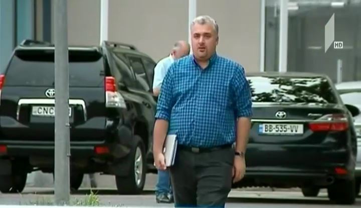 საგამოძიებო კომისიის წევრები მირზა სუბელიანს კითხავენ