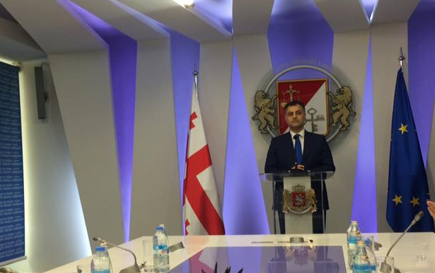 საგადასახადო ცვლილებით, მეწარმეებს მცირე ბიზნესის სტატუსი  წლიური 500 000 ლარის შემოსავლის შემთხვევაში მიენიჭებათ