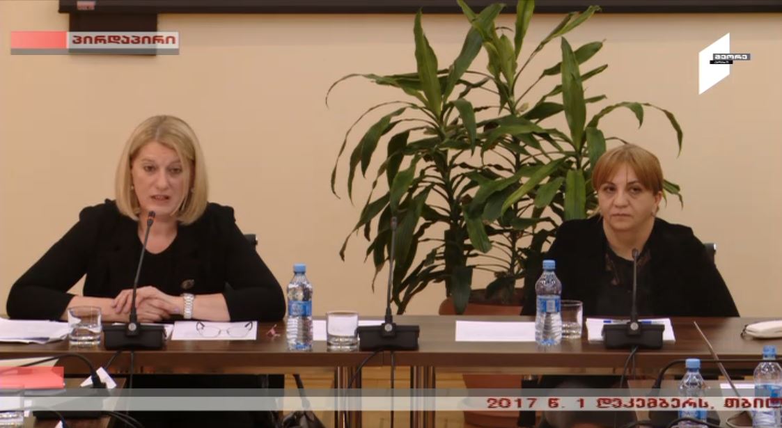 51-ე სკოლის დირექტორის მოადგილემ იმ დეტალებზე ისაუბრა, რაც ხორავას ქუჩაზე მკვლელობის დღეს ნახა