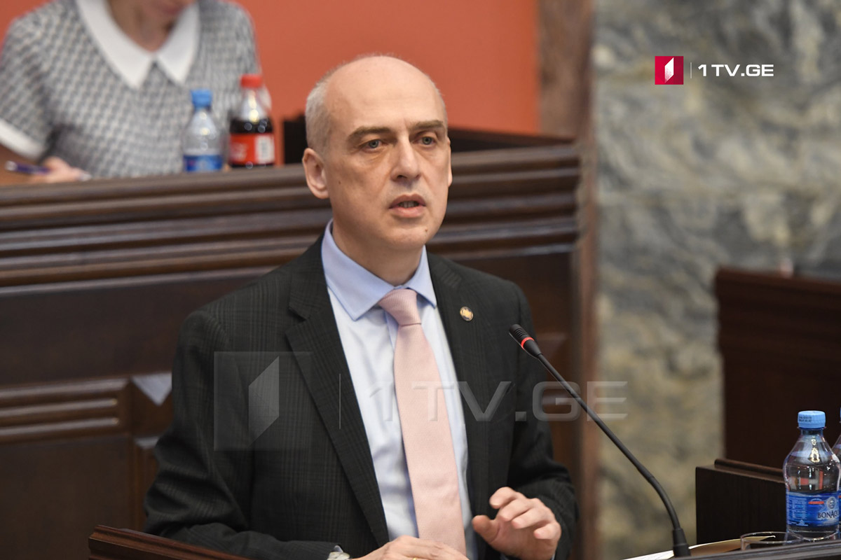 დავით ზალკალიანმა დეპუტატების შეკითხვებს უპასუხა
