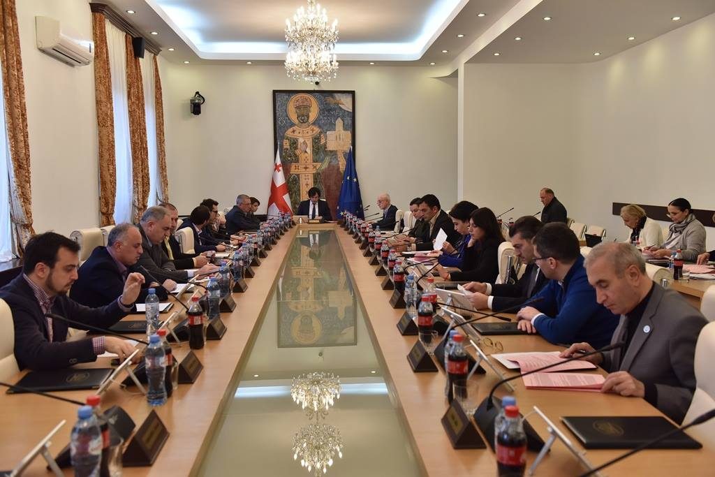 პარლამენტში ბიუროს სხდომა გაიმართება