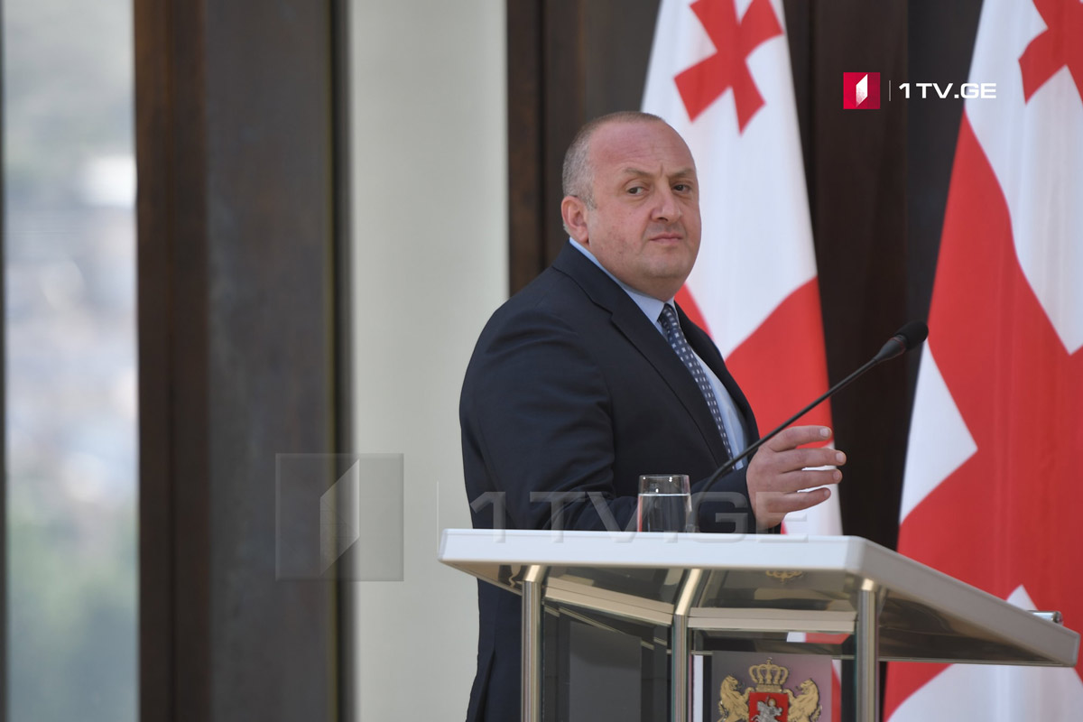 საქართველოს პრეზიდენტი აცხადებს, რომ დეკანოზ გიორგი მამალაძის შეწყალების საკითხს მოგვიანებით განიხილავს