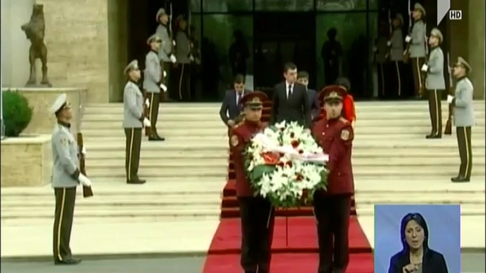 შს მინისტრი ომში დაღუპული თანამშრომლების ოჯახის წევრებს შეხვდა