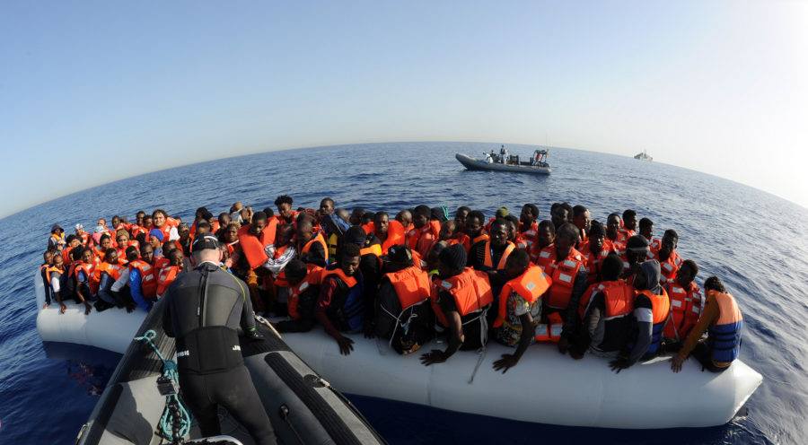 ესპანეთის მთავრობამ აფრიკის ქვეყნებიდან გაქცეული 60 მიგრანტი მიიღო