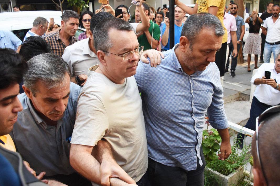ვინ არის პასტორი, ვის გამოც ტრამპის ადმინისტრაციამ თურქეთს სავაჭრო ომი გამოუცხადა