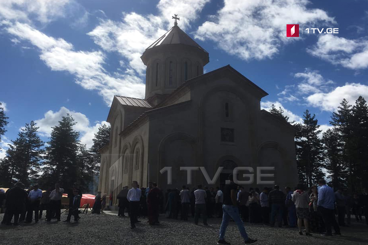 სოფელ წვირმში ივერიის ღვთისმშობლის ხატის სახელობის ტაძარი ეკურთხა