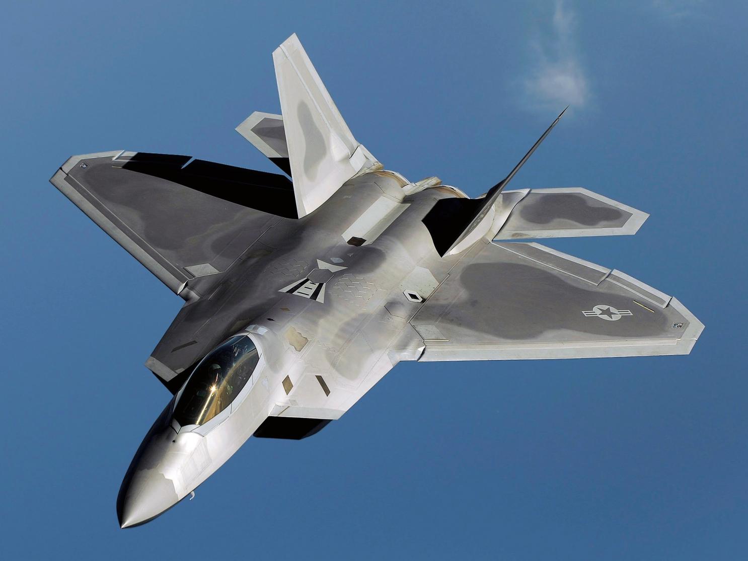აშშ-მა გერმანიაში F-22-ის ტიპის გამანადგურებლების ესკადრილია განალაგა