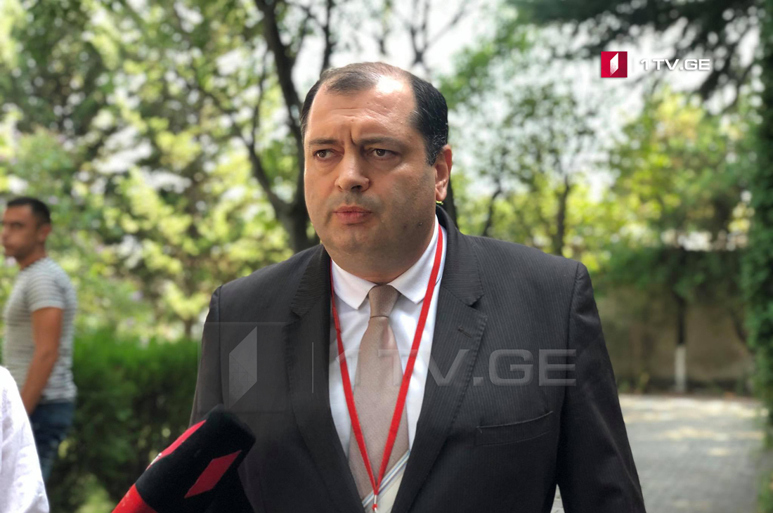 პროკურორის მოადგილე აცხადებს, რომ სმიტების ოჯახის მკვლელობაში ბრალდებულ მალხაზ კობაურის საქმეში ახალი მტკიცებულებებია