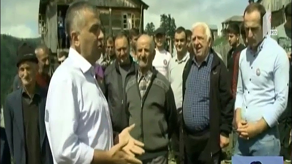დავით ბაქრაძე ბახმაროში ადგილობრივებს შეხვდა