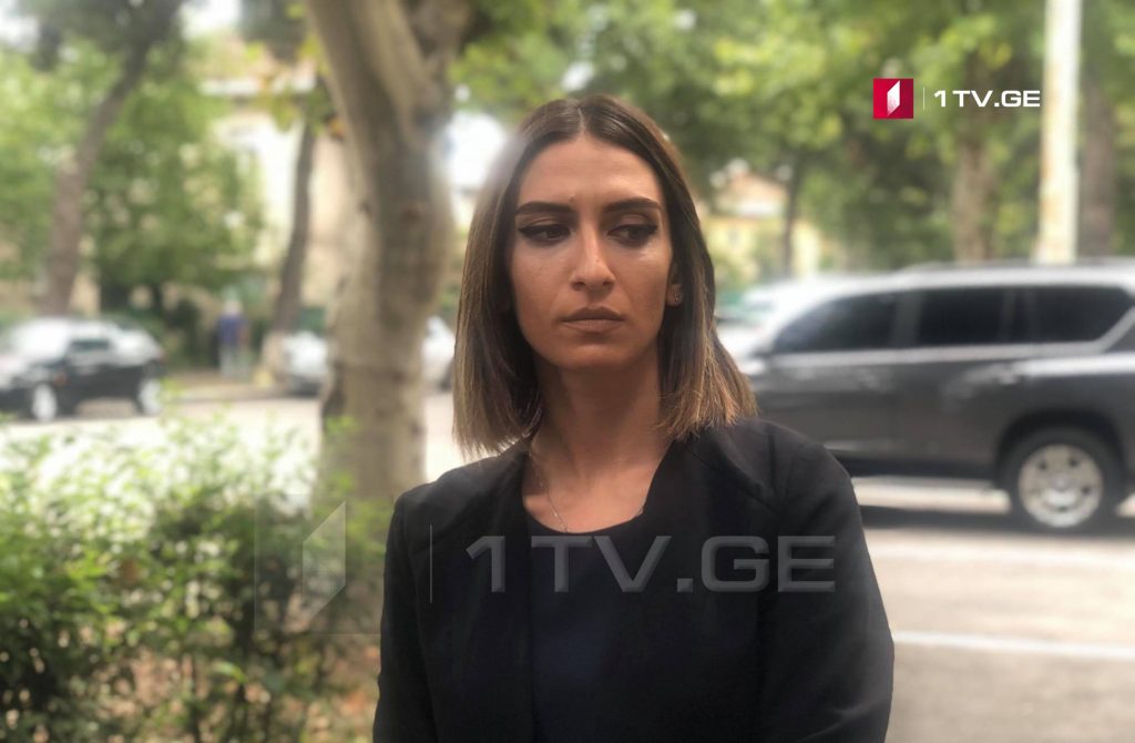 სამსონ ქუთათელაძის მკვლელობაში ბრალდებული გიორგი ჭანტურიას ადვოკატი და ოჯახის წევრები სამართალდამცველებს ზეწოლაში ადანაშაულებენ