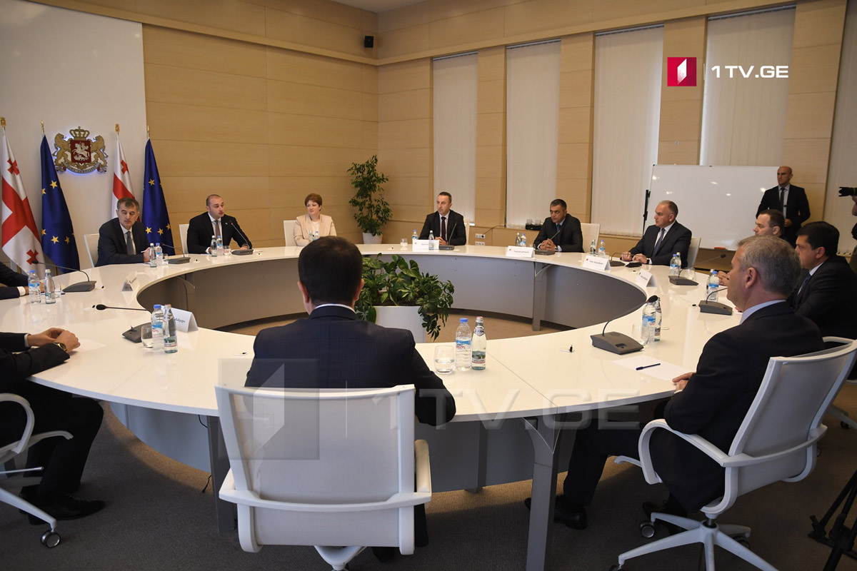 მამუკა ბახტაძემ შვიდ რეგიონში ახალი გუბერნატორები წარადგინა