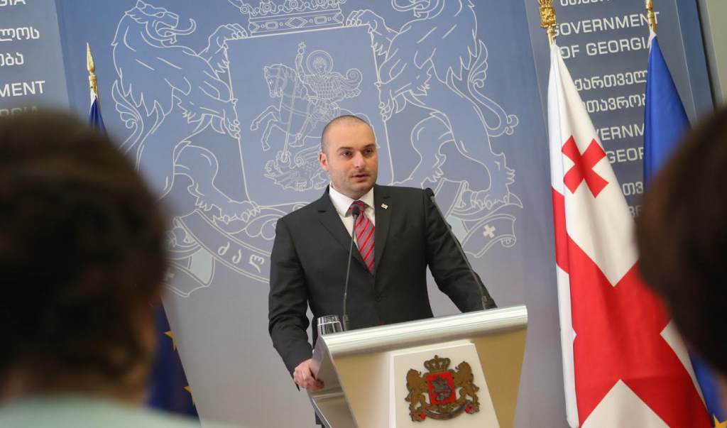 მამუკა ბახტაძემ ევროკომისარ იოჰანეს ჰანის საქართველოში ვიზიტი შეაფასა