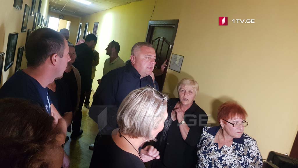 თიანეთის მერიაში ხმაურია 