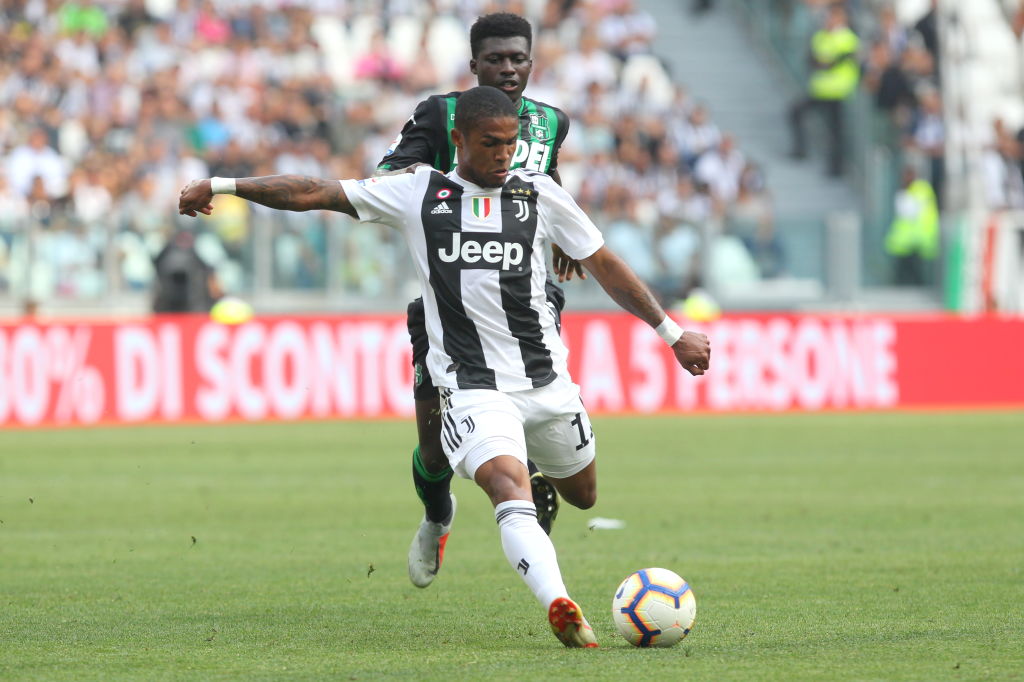 Douglas Costa (Juventus FC) in action during the Serie A football match between Juventus FC and US Sassuolo at Allianz Stadium on September 16, 2018 in Turin, Italy. 
Juventus won 2-1 over Sassuolo. (Photo by Massimiliano Ferraro/NurPhoto via Getty Images)