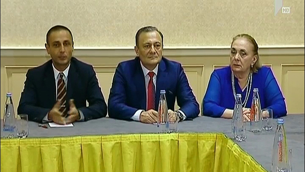 შალვა ნათელაშვილი საზოგადო მოღვაწეებს შეხვდა