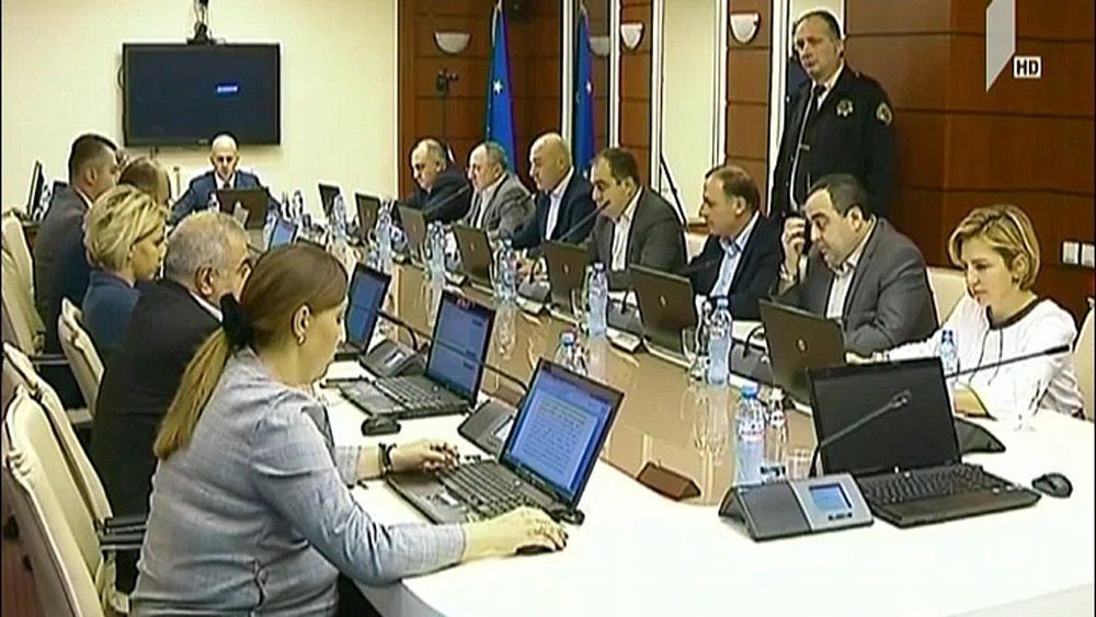 კამათი იუსტიციის უმაღლესი საბჭოს სხდომაზე