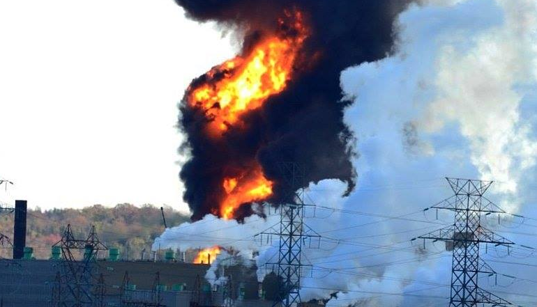 კანადაში, ნავთობგადამამუშავებელ ქარხანაში აფეთქება მოხდა