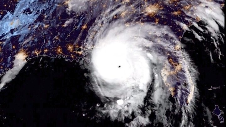 ფლორიდას სანაპიროს ქარიშხალი „მაიკლი“ დაატყდა თავს