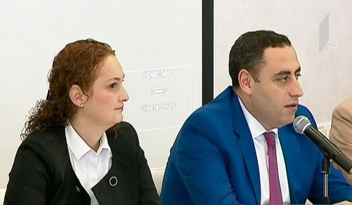 გიორგი ვაშაძე განათლების საკითხებზე დისკუსიას მართავს