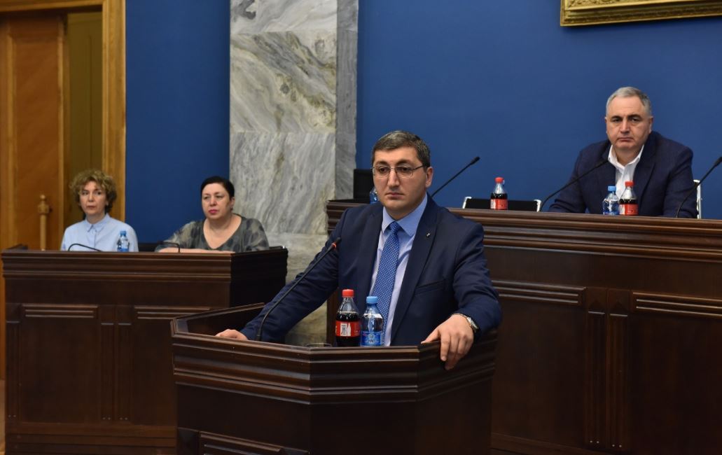 პარლამენტში 2019 წლის ბიუჯეტის პროექტის შემაჯამებელი საკომიტეტო განხილვა გაიმართება