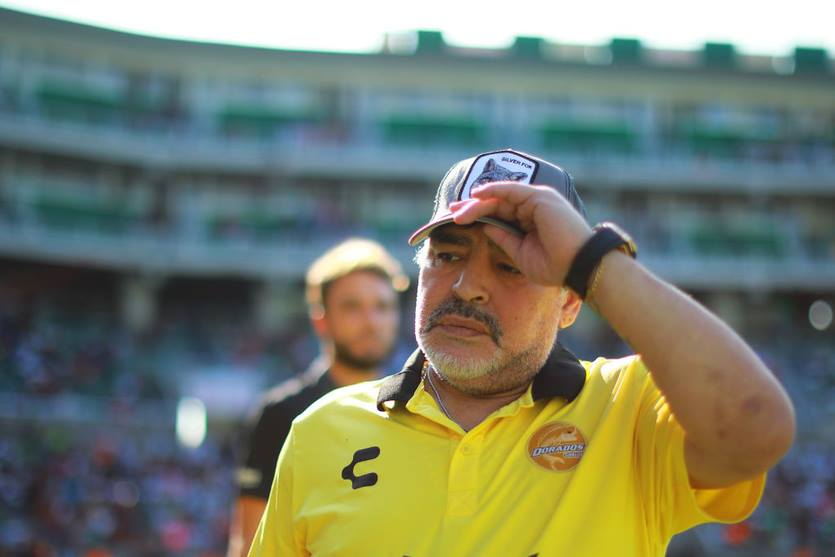 მარადონა მესის თავის გამონათქვამს აუხსნის