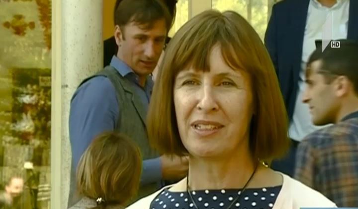 ელიზაბეთ რუდი ლანჩხუთში, ჩიბათის საჯარო სკოლაში იმყოფებოდა