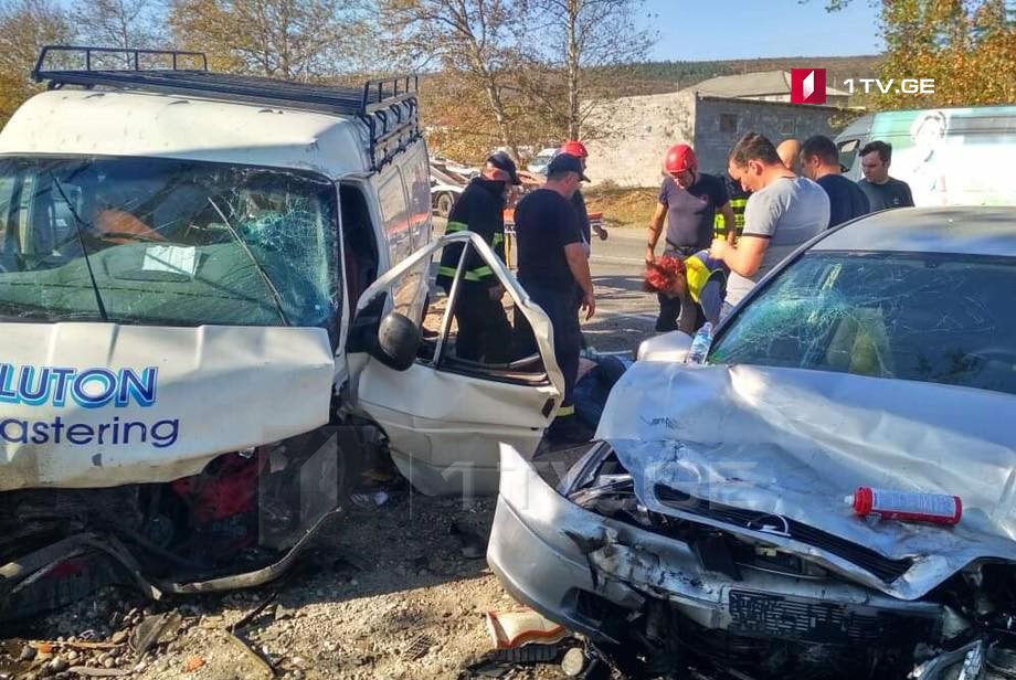 ქუთაისი-ზესტაფონის დამაკავშირებელ გზაზე ავარია მოხდა