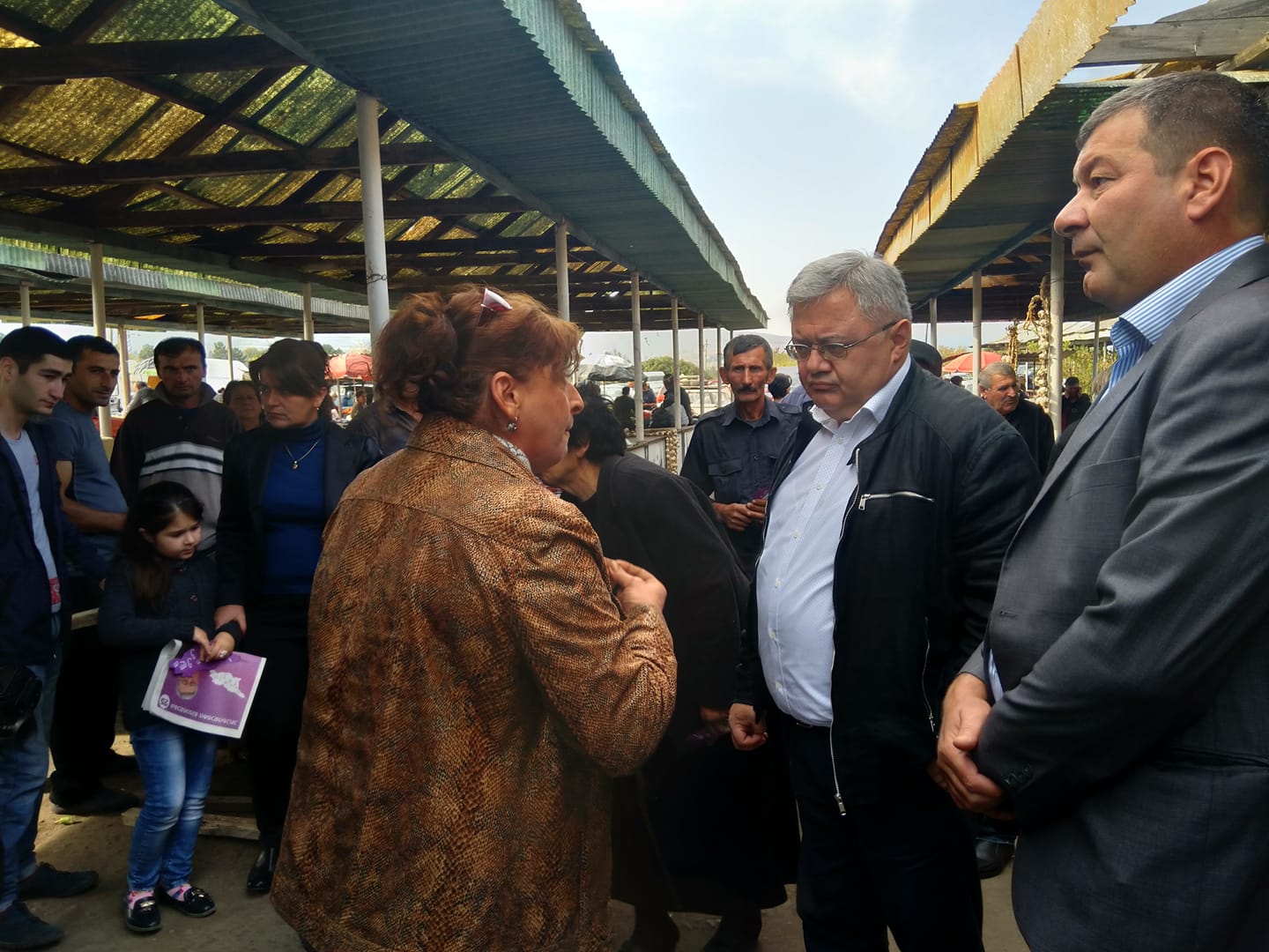 დავით უსუფაშვილი გურჯაანსა და სიღნაღში ამომრჩეველს შეხვდა